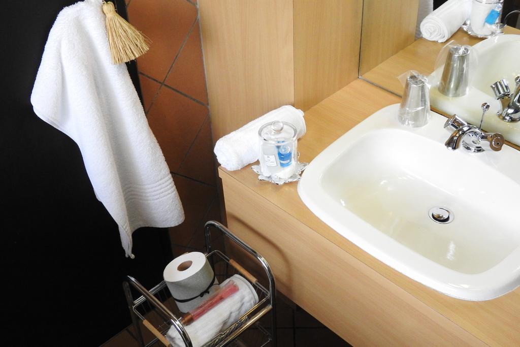 Willow Place Guest House Midrand Eksteriør bilde